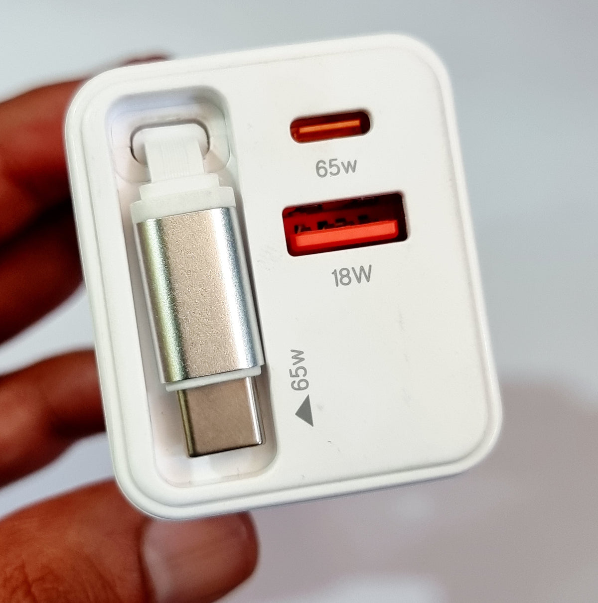 Kamal Brand Charger